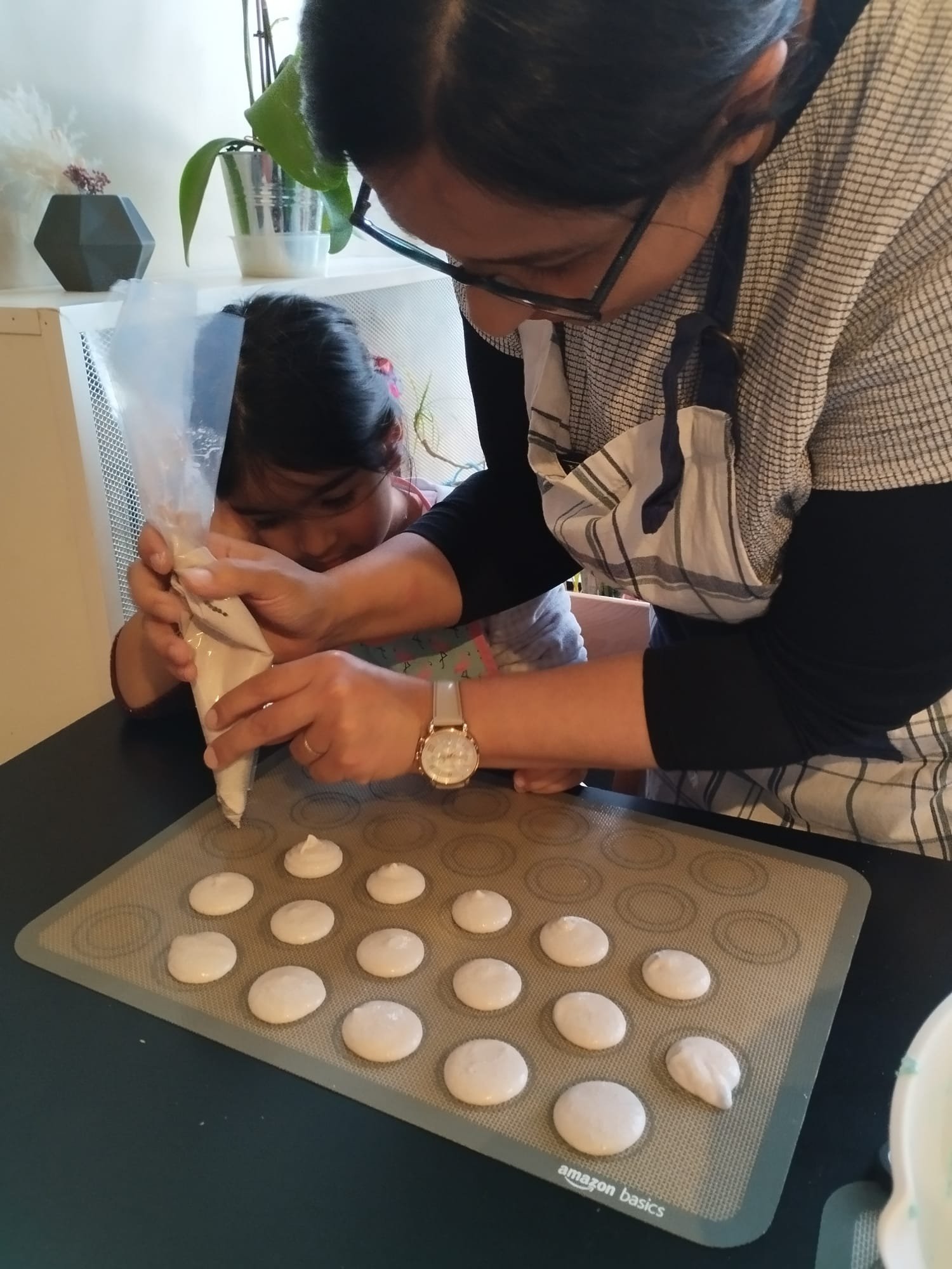 Read more about the article How to cook macarons with kids?